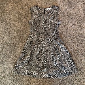 Emerald Sundae Black and White Dress-Size Medium!